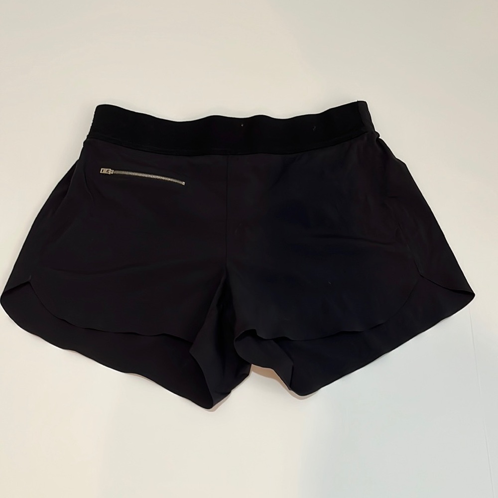 Athleta Size 10 Athletic Shorts